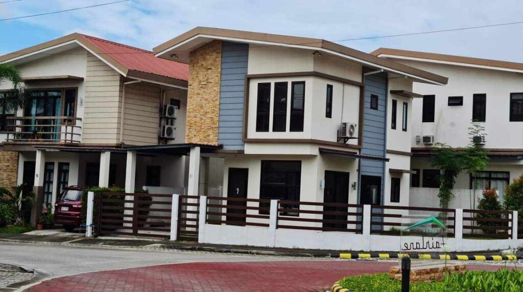 House for Rent: 3 Bedroom at Lanang Subdivision